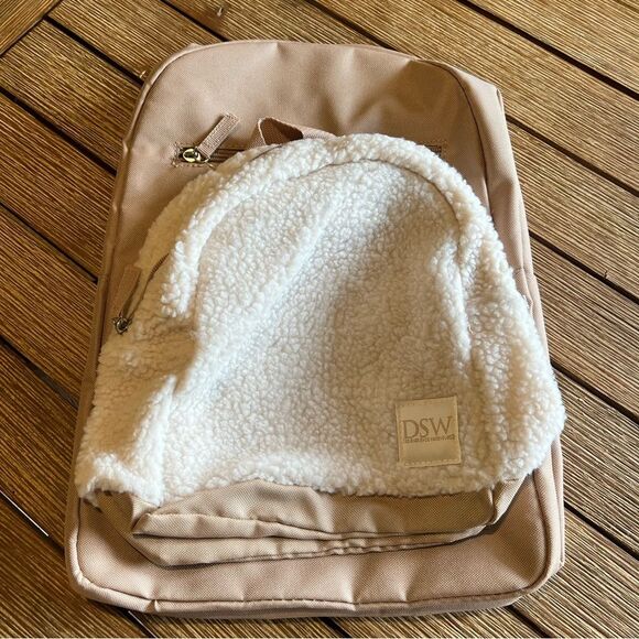 DSW Backpack Set - Picture 11 of 16